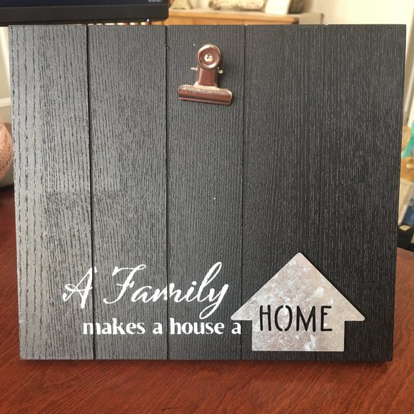 "A Family Makes A Home" Clip Picture Frame - NWT - Picture 1 of 4